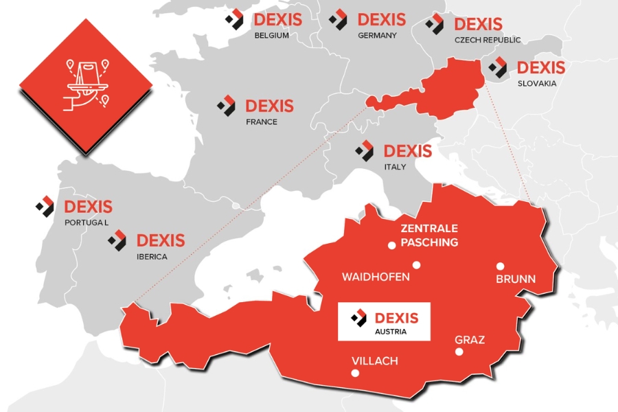 Auf einer Europakarte sind alle Länder hervorgehoben, in denen sich DEXIS Standorte befinden, darunter Österreich, die Slowakei, die Tschechische Republik, Deutschland, Belgien, Frankreich, Italien und Portugal. Das DEXIS-Logo wird in jedem Land angezeigt, wobei Österreich in rot hervorgehoben ist und die Standorte  von DEXIS Austria ersichtlich sind. In der oberen linken Ecke ist eine rote Raute mit einem Symbol das Standorte auf einem Tablet serviert darstellt.